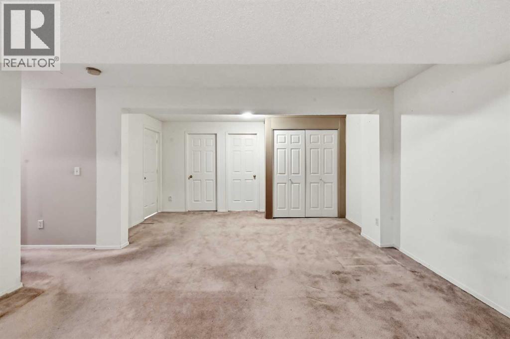 25 Tararidge Circle NE - 21