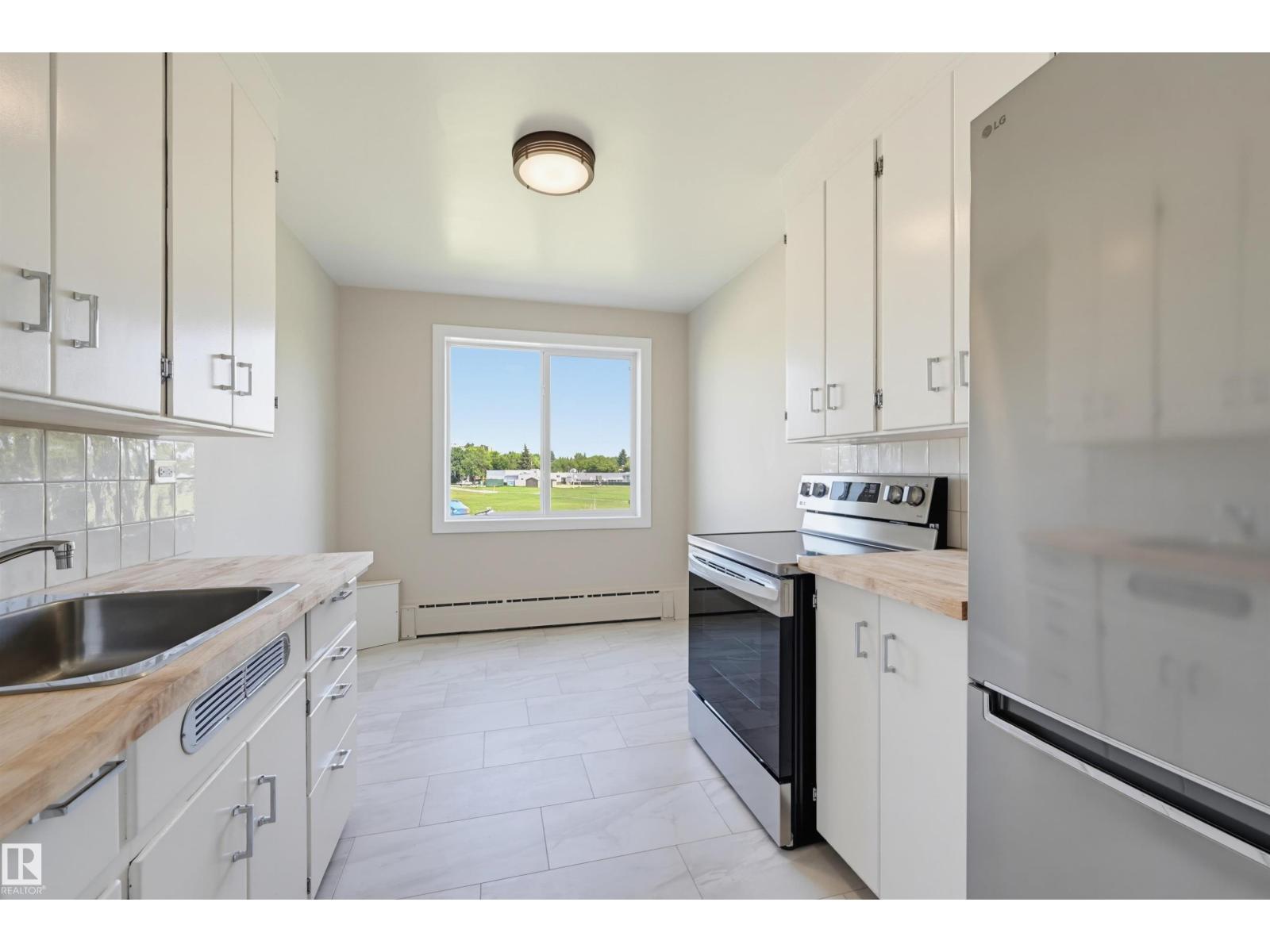 #7 7307 118 ST NW — photo 7