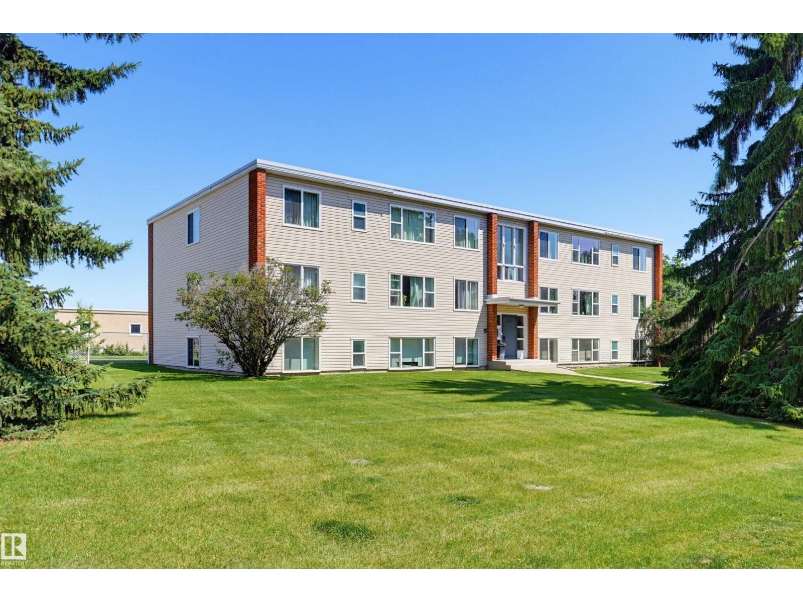 #7 7307 118 ST NW - 32