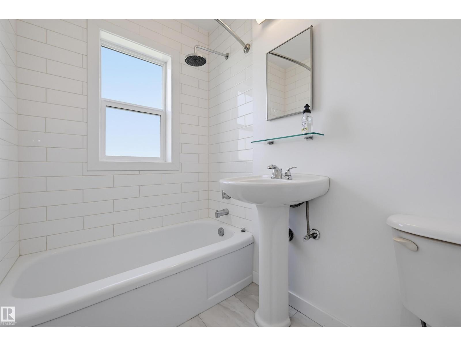 #7 7307 118 ST NW - 18