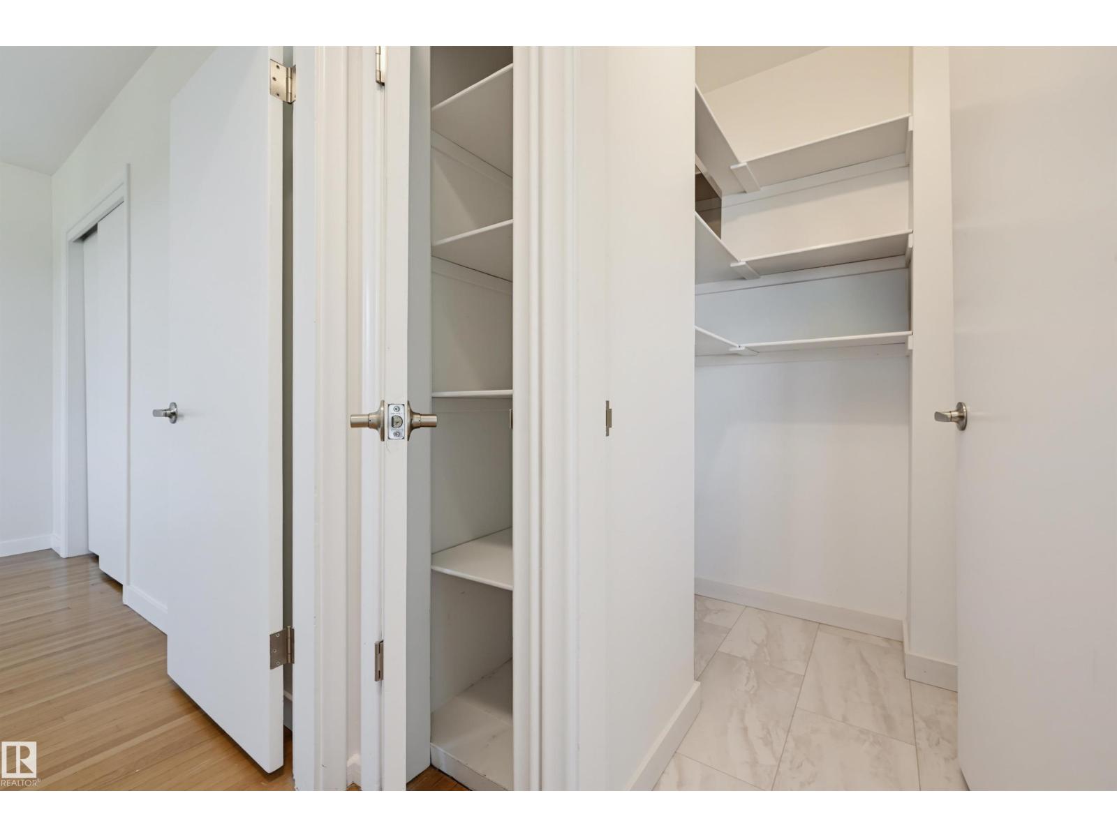 #7 7307 118 ST NW - 19