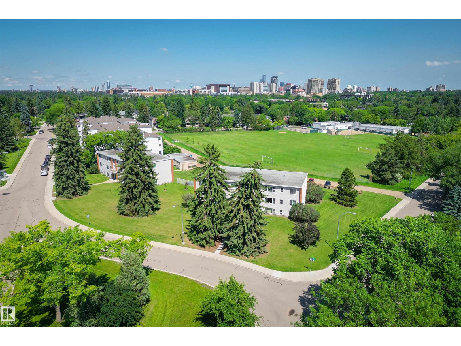 #7 7307 118 ST NW - 20