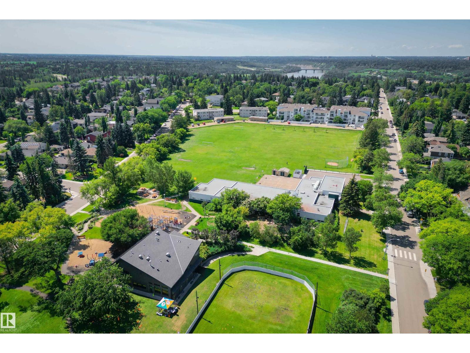 #7 7307 118 ST NW - 27