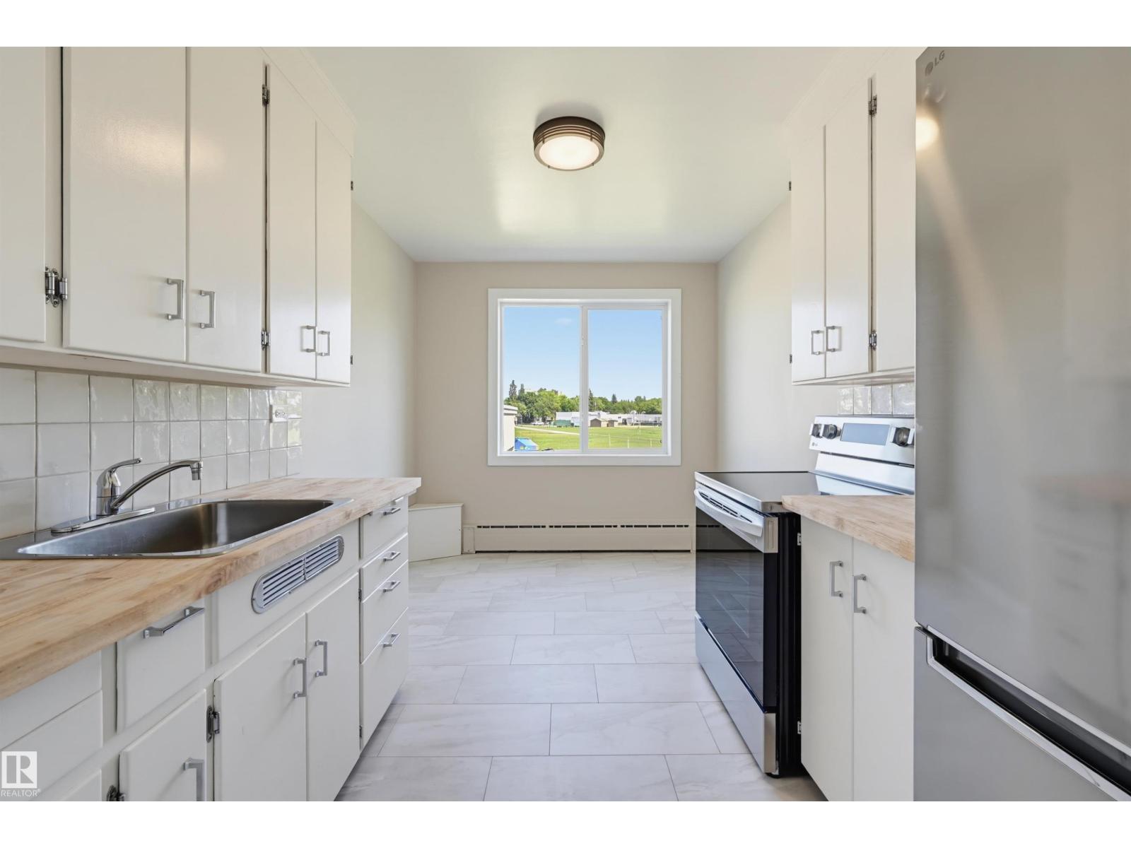 #7 7307 118 ST NW - 5