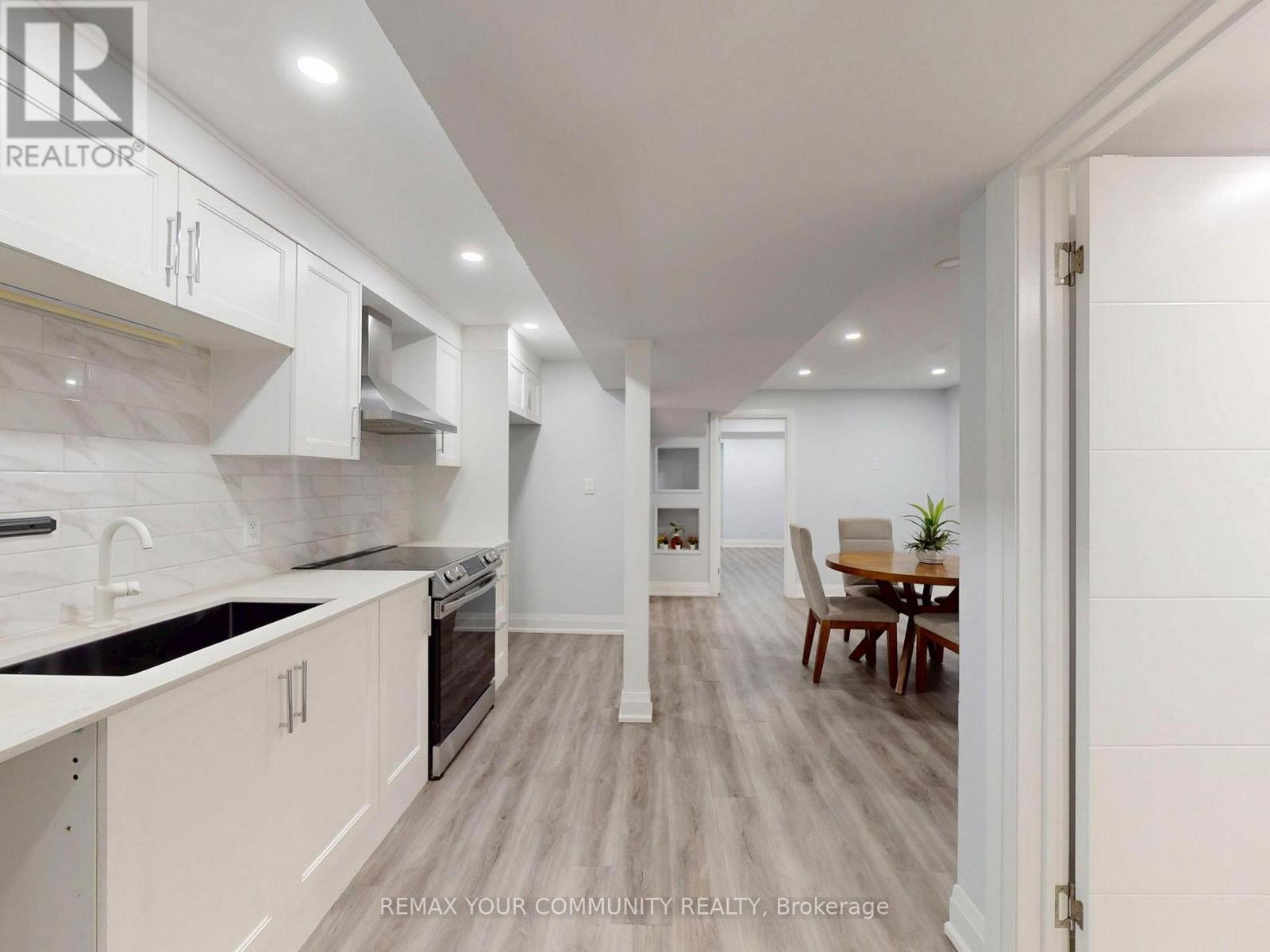 507 AUTUMN HILL BOULEVARD - 33