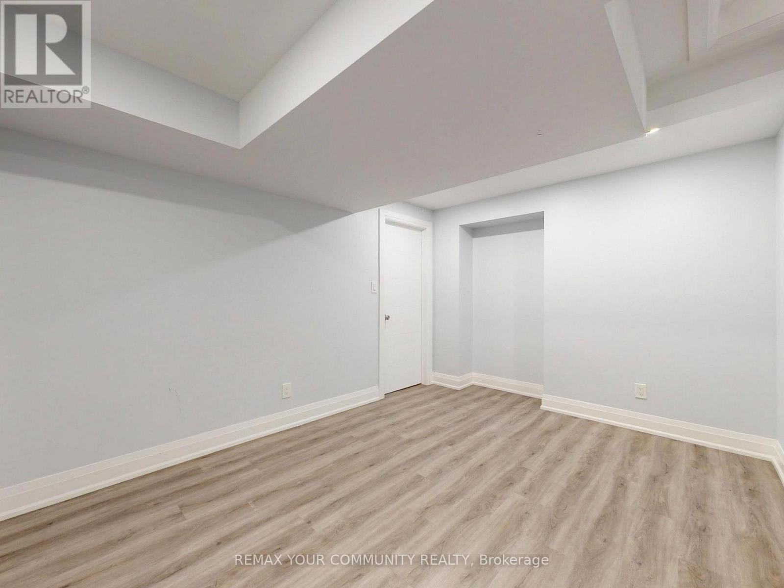 507 AUTUMN HILL BOULEVARD - 36