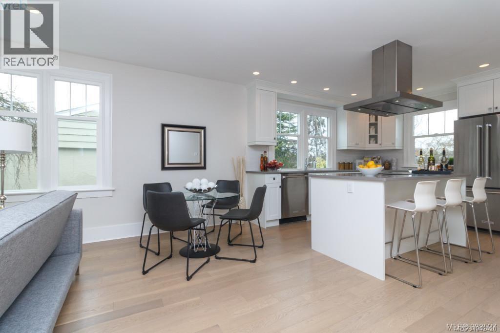 2052 Carrick St - 45