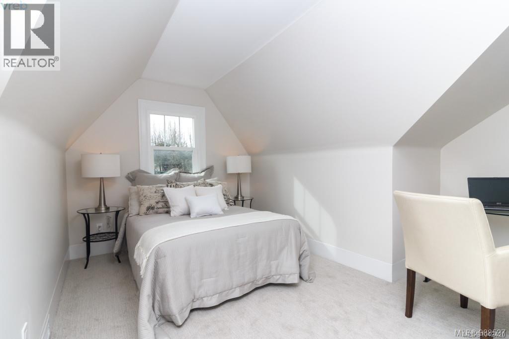 2052 Carrick St - 50
