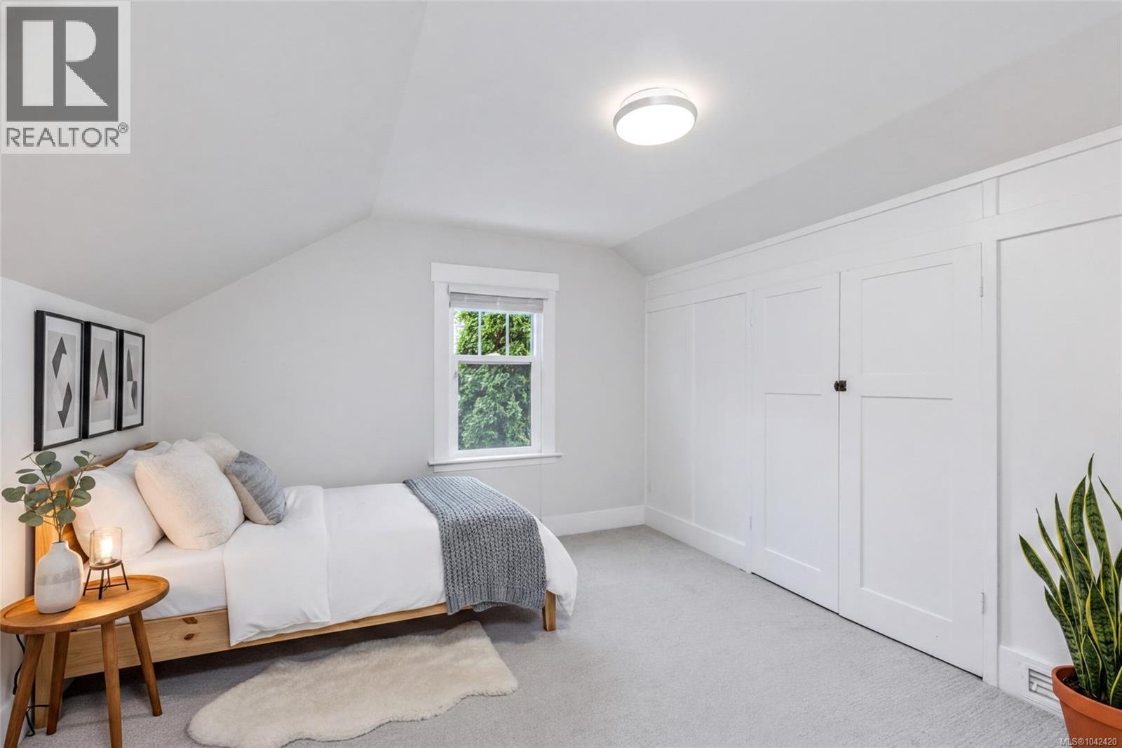 2052 Carrick St - 21