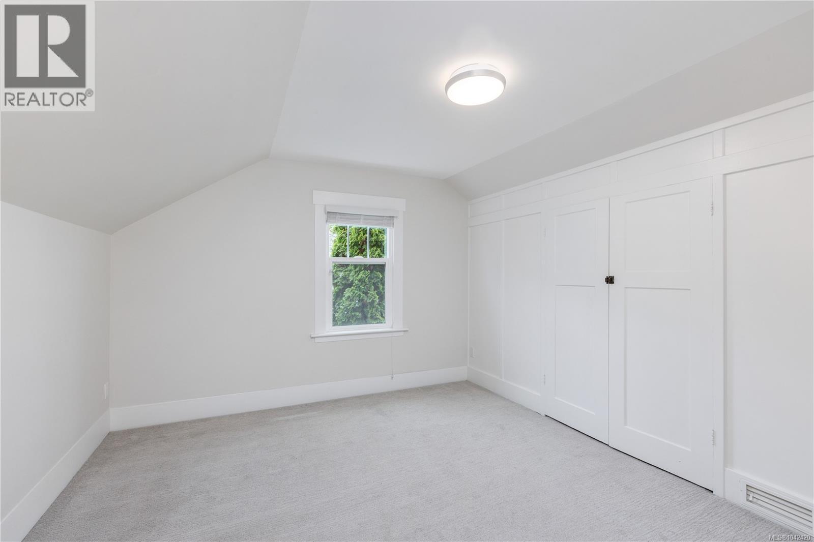 2052 Carrick St - 22