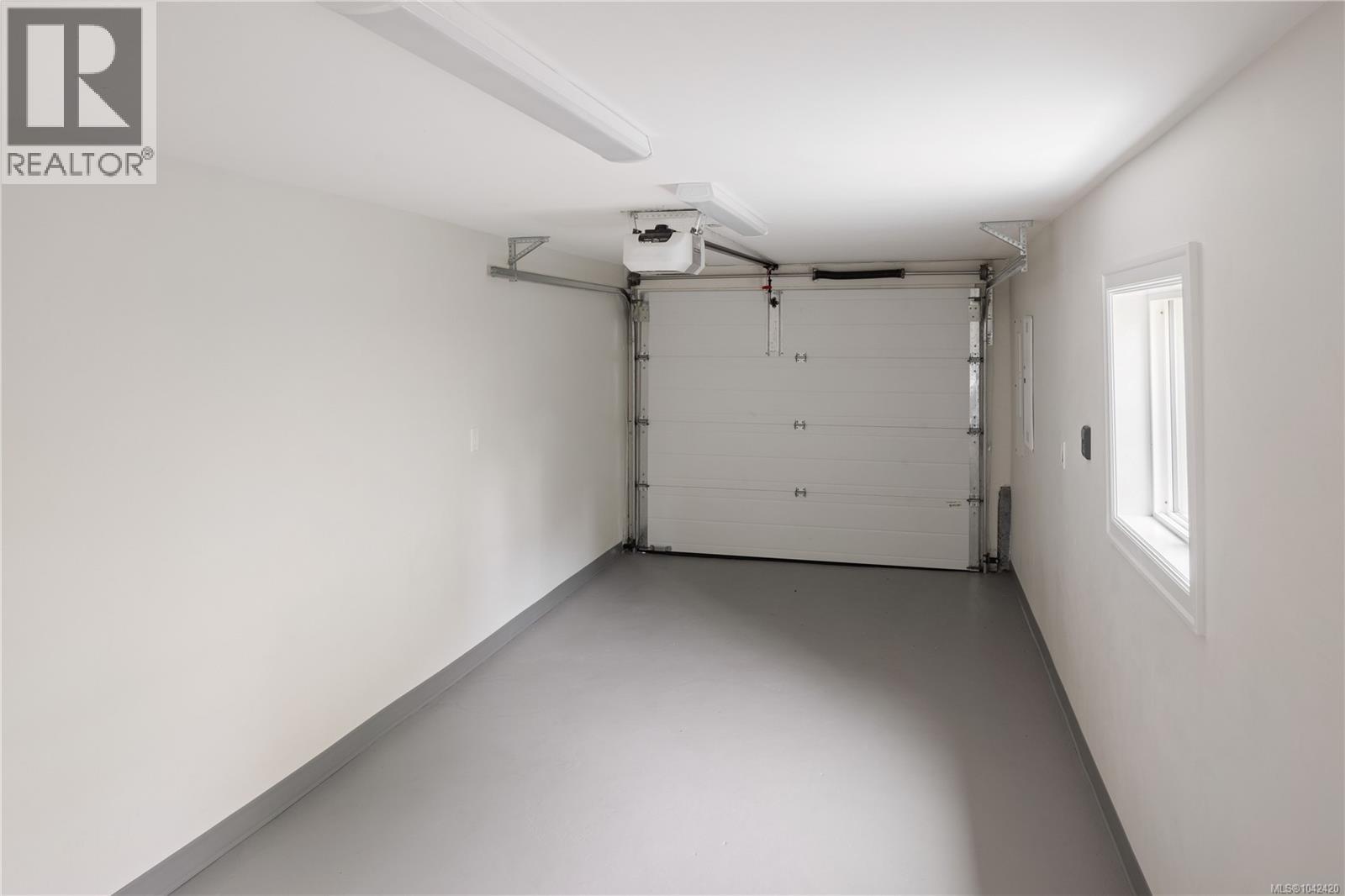 2052 Carrick St - 41