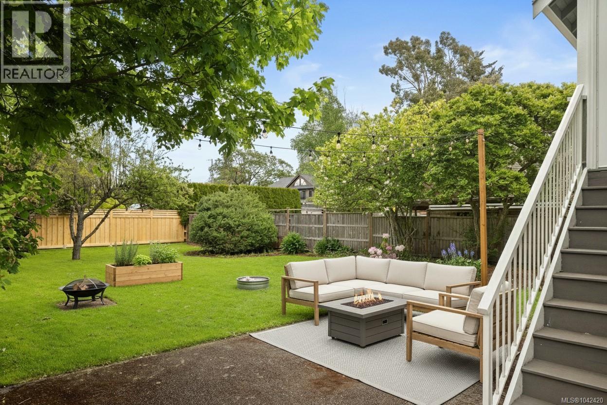 2052 Carrick St - 42