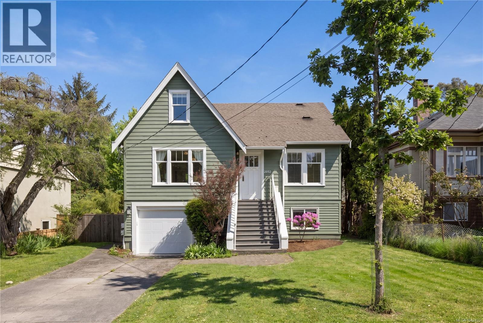 2052 Carrick St - 1