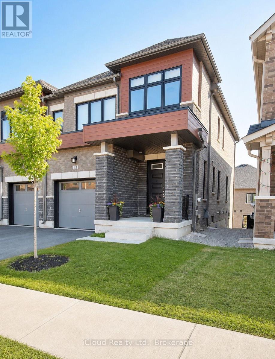 98 BEARBERRY ROAD - 1
