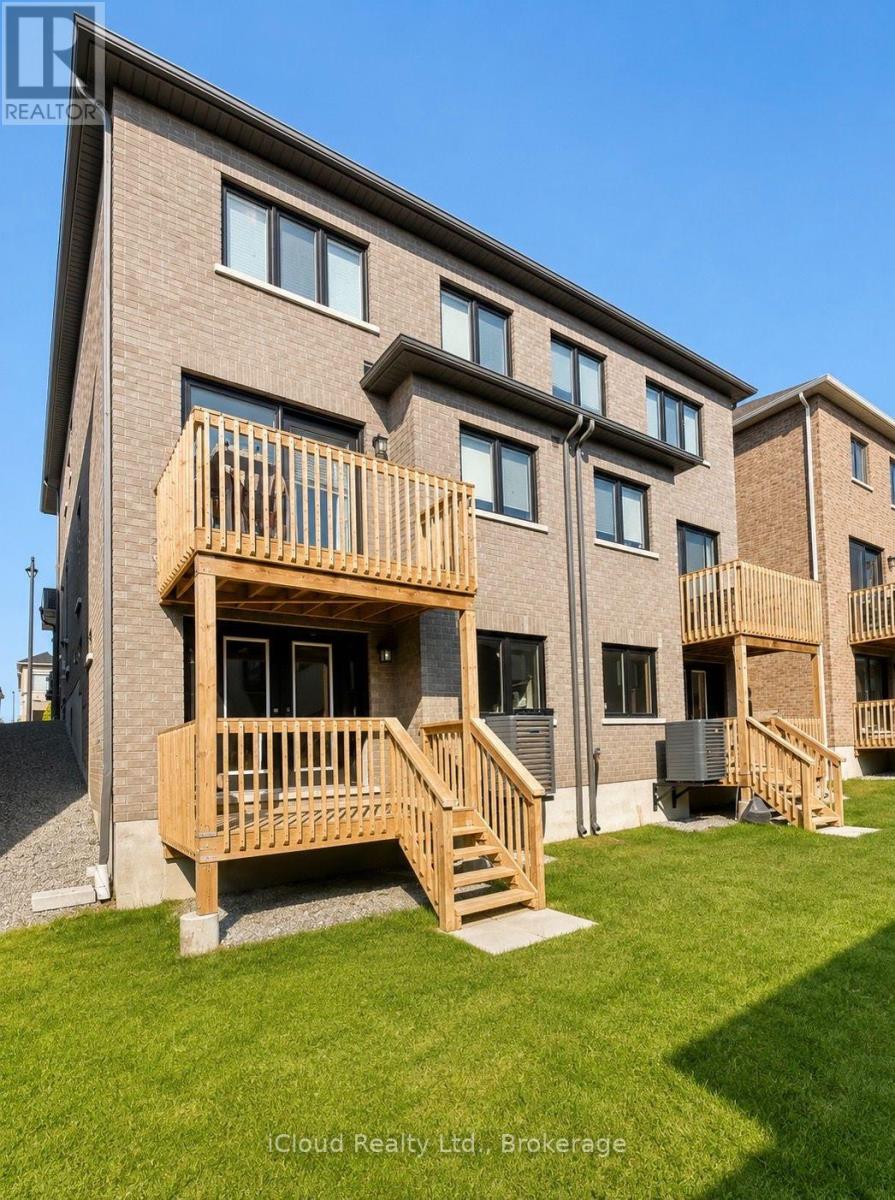 98 BEARBERRY ROAD - 4