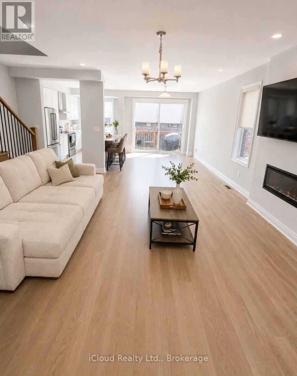 98 BEARBERRY ROAD - 8