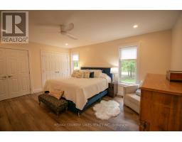 Bedroom - 657 13th Line S, Oro Medonte, ON L0L1T0 Photo 19