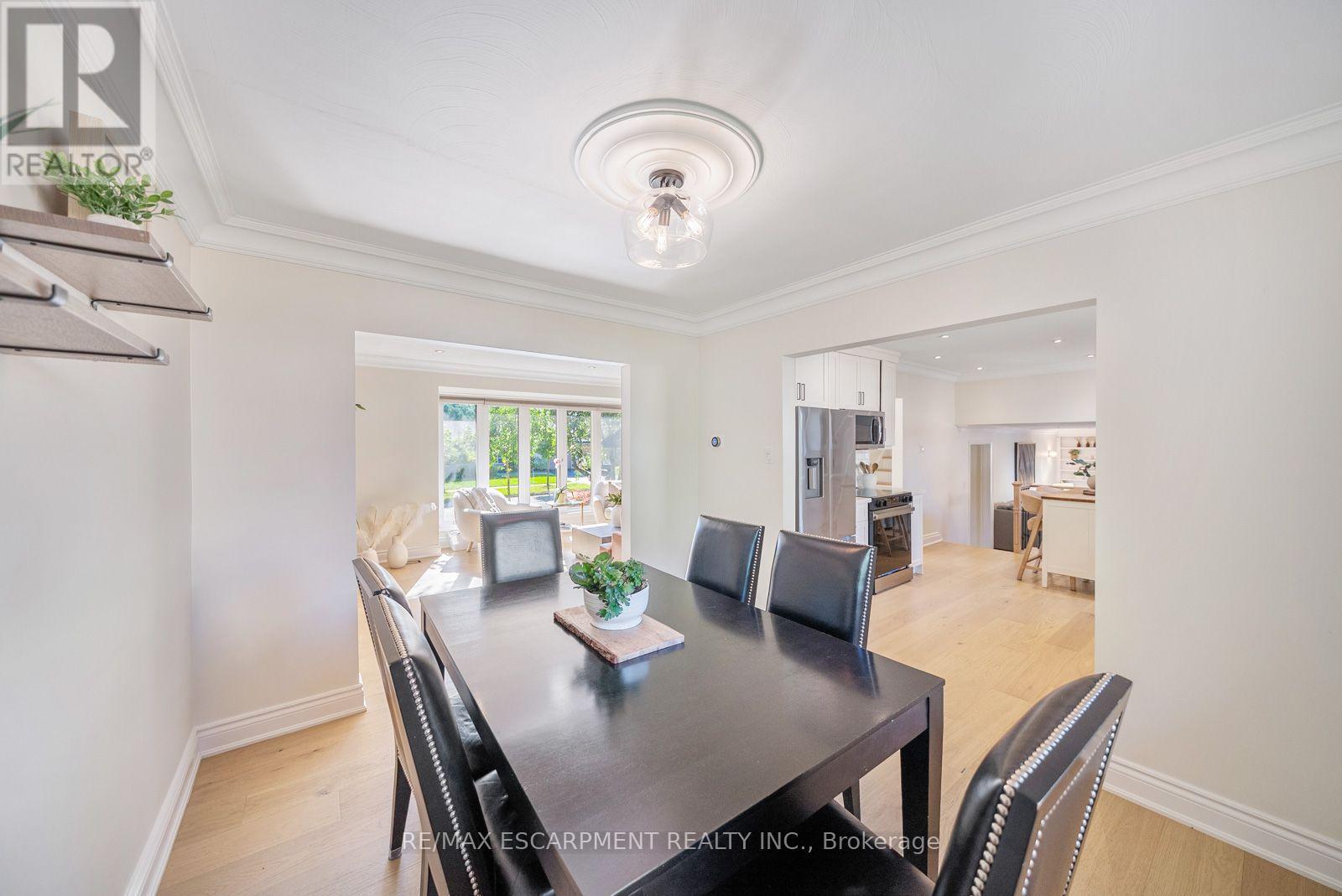 134 FAIRWOOD PLACE W - 11