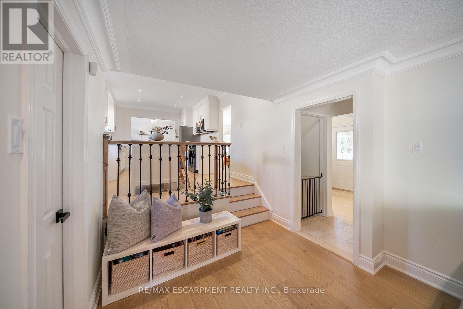 134 FAIRWOOD PLACE W - 17