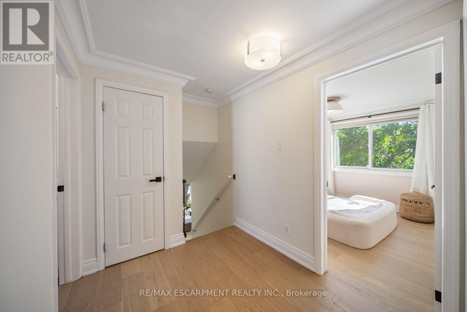 134 FAIRWOOD PLACE W - 22