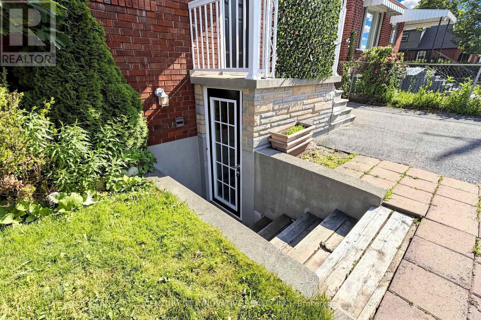 59 MANITOBA STREET - 4