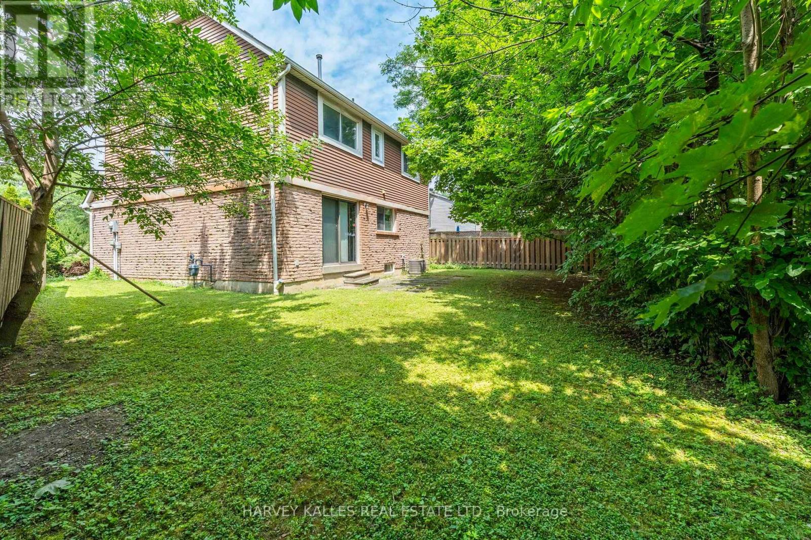 39 NEWINGTON CRESCENT - 37