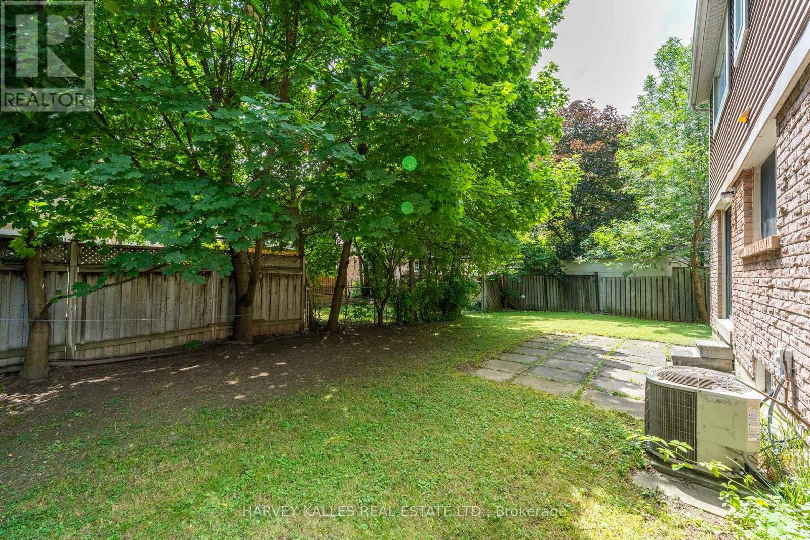 39 NEWINGTON CRESCENT - 39