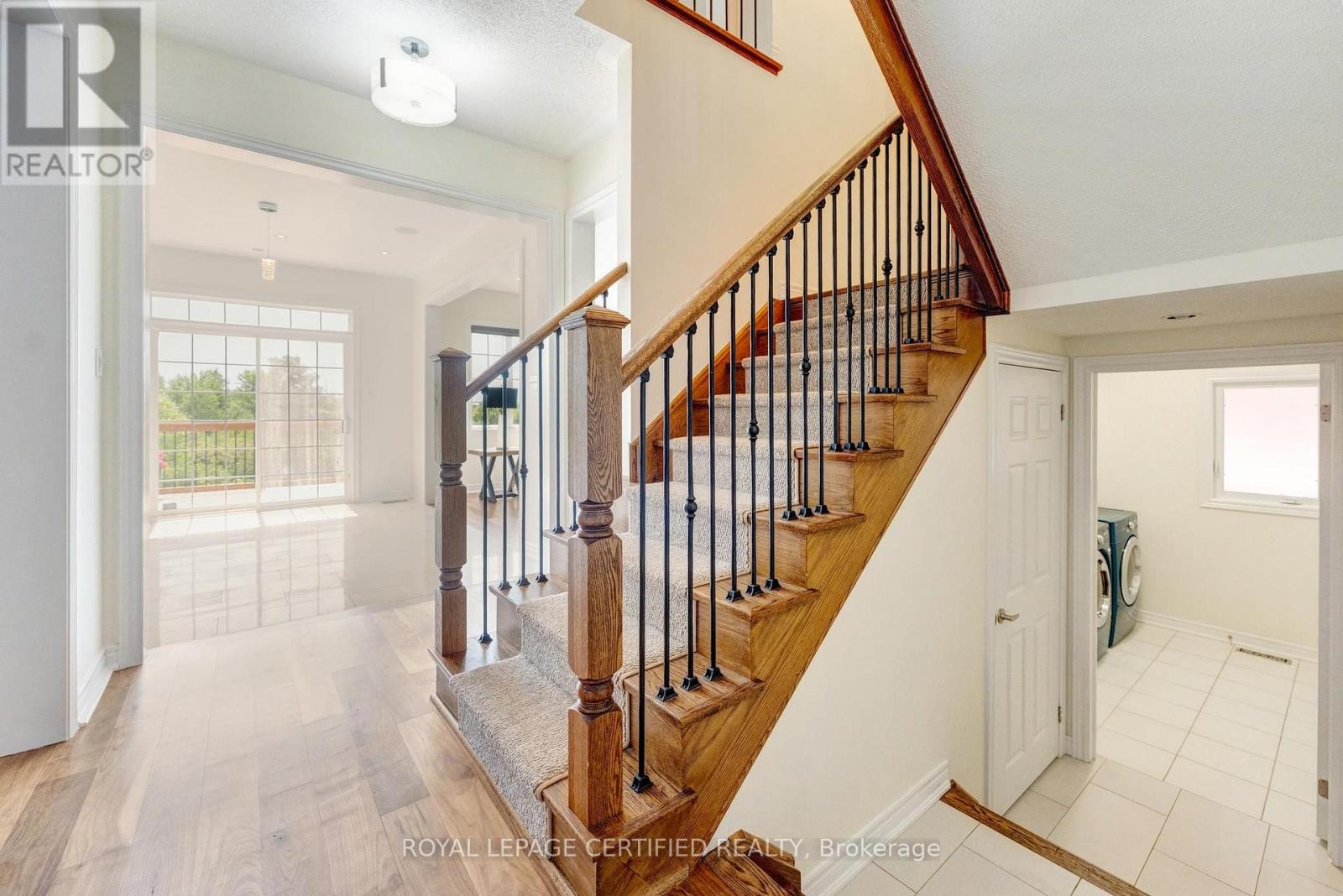 515 HINCHEY CRESCENT - 11