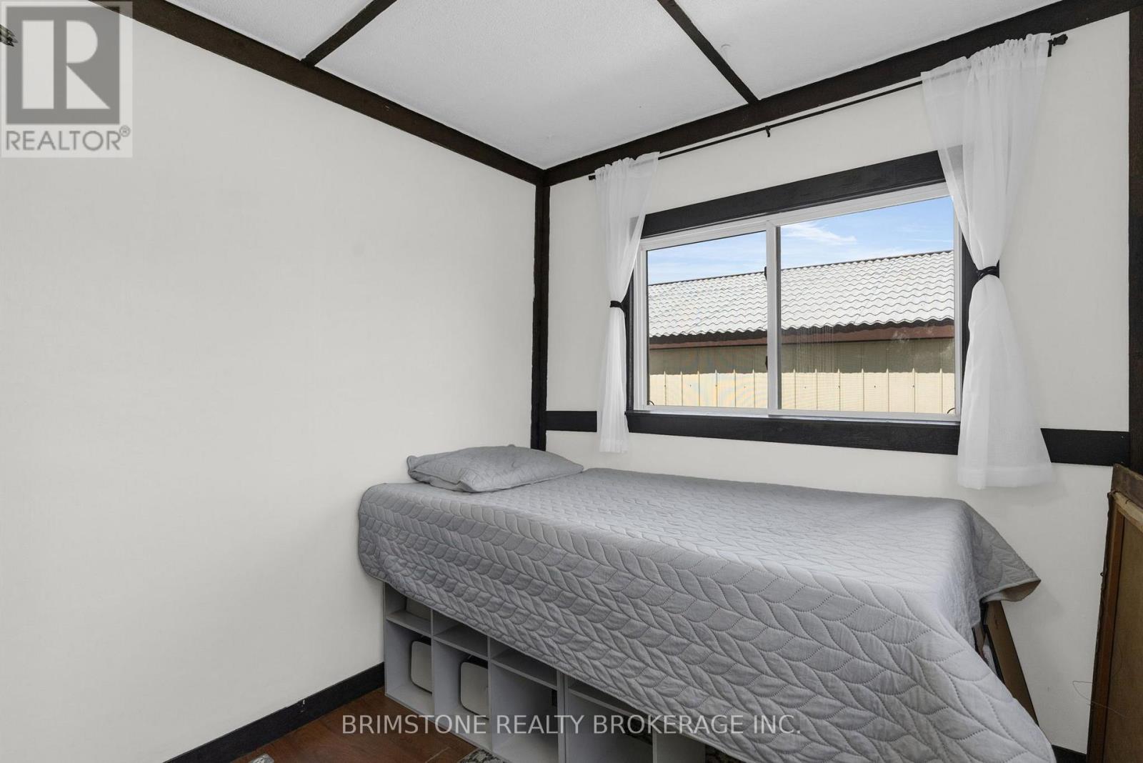 329 HIGH STREET - 19