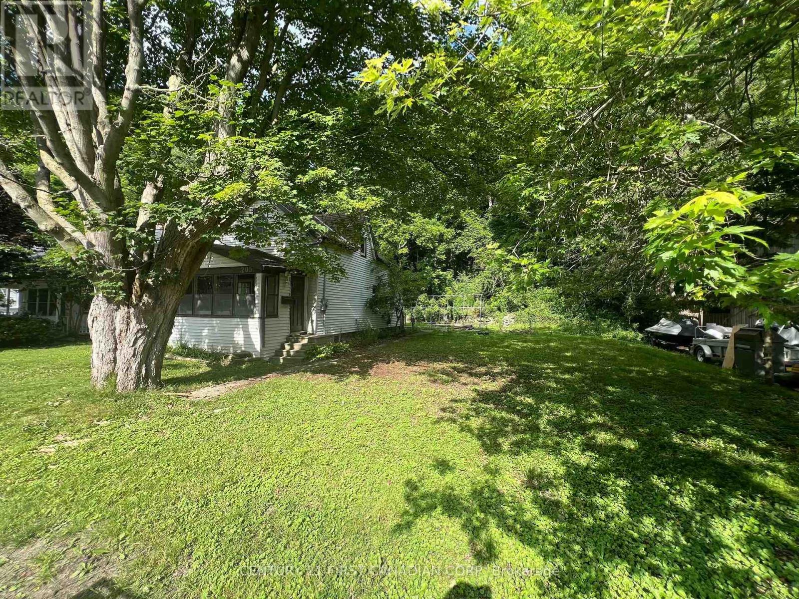 205 ORCHARD STREET - 4