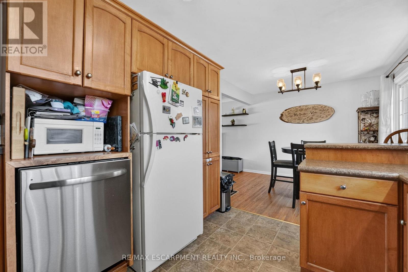 126 VICTORIA AVENUE - 13