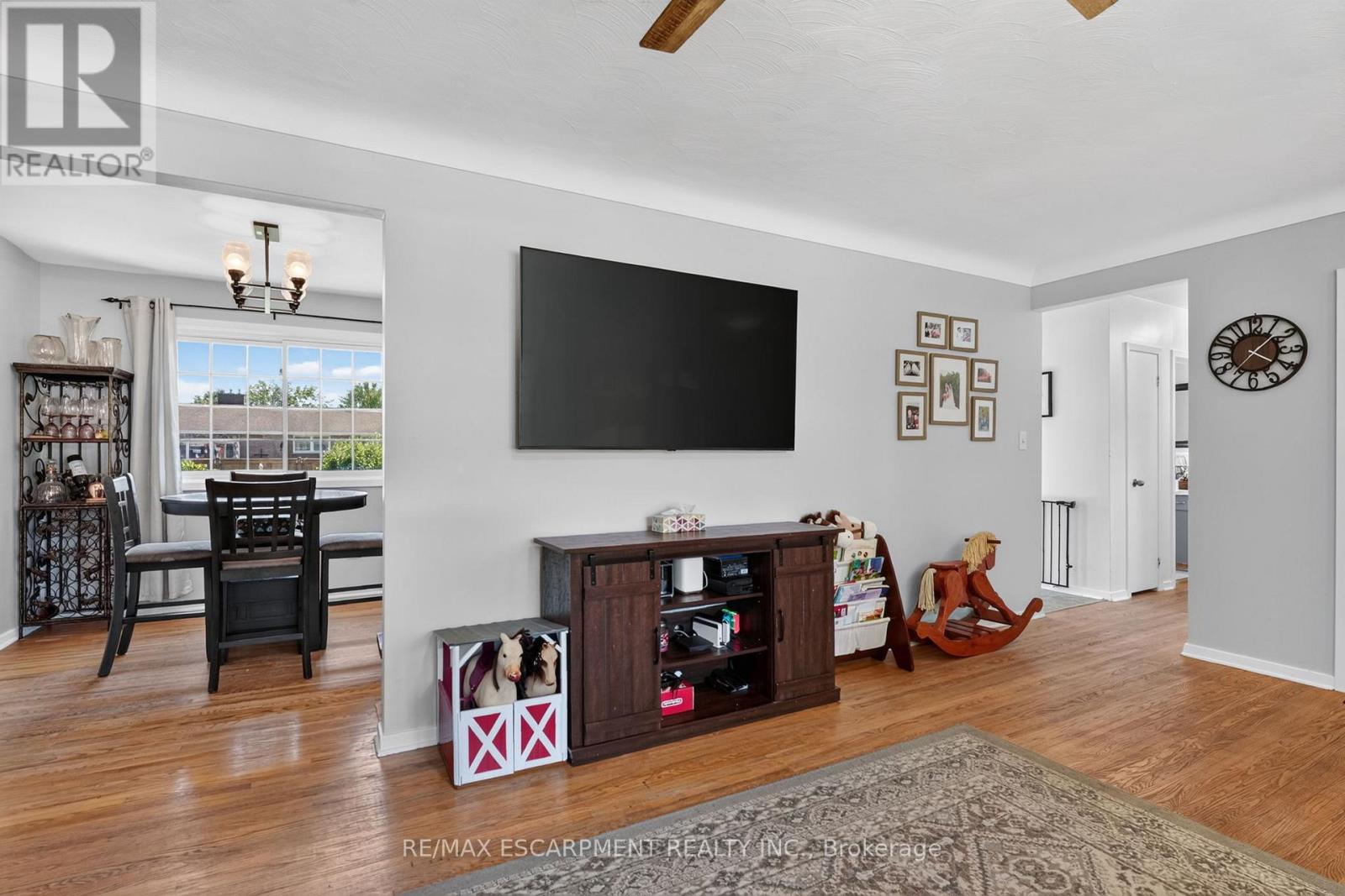 126 VICTORIA AVENUE - 8