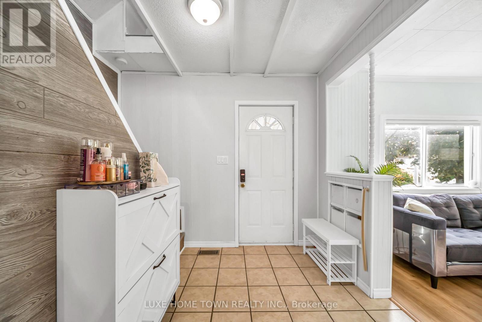 97 HOPE AVENUE - 16