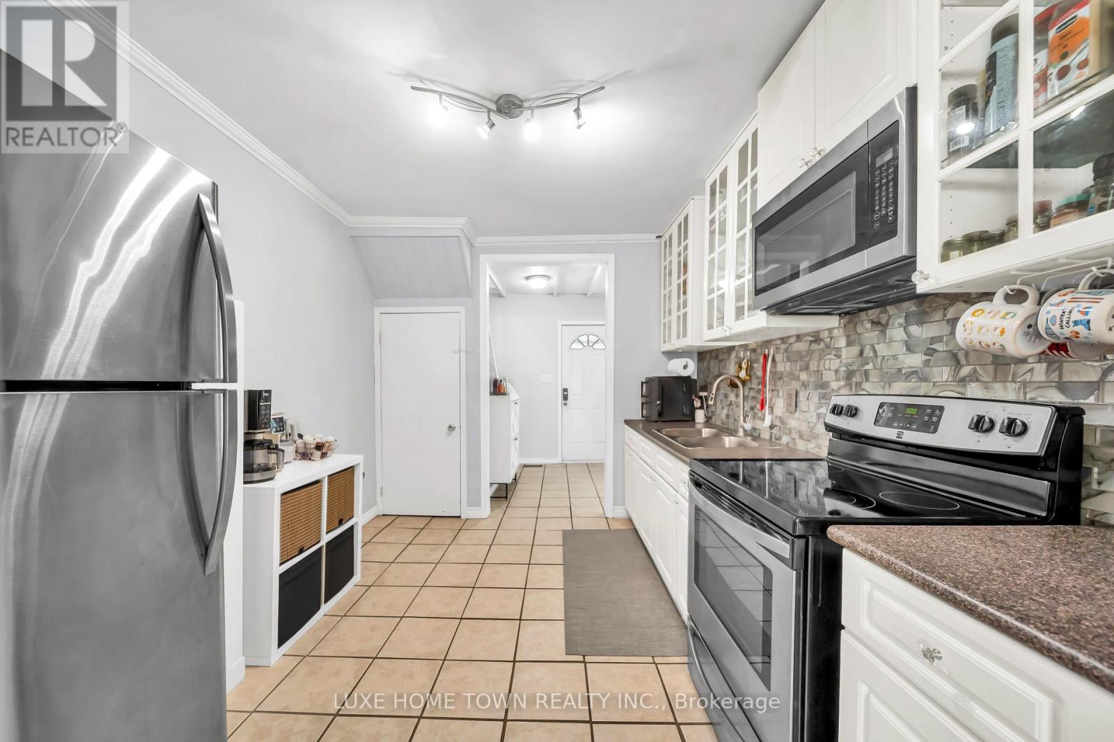 97 HOPE AVENUE - 20
