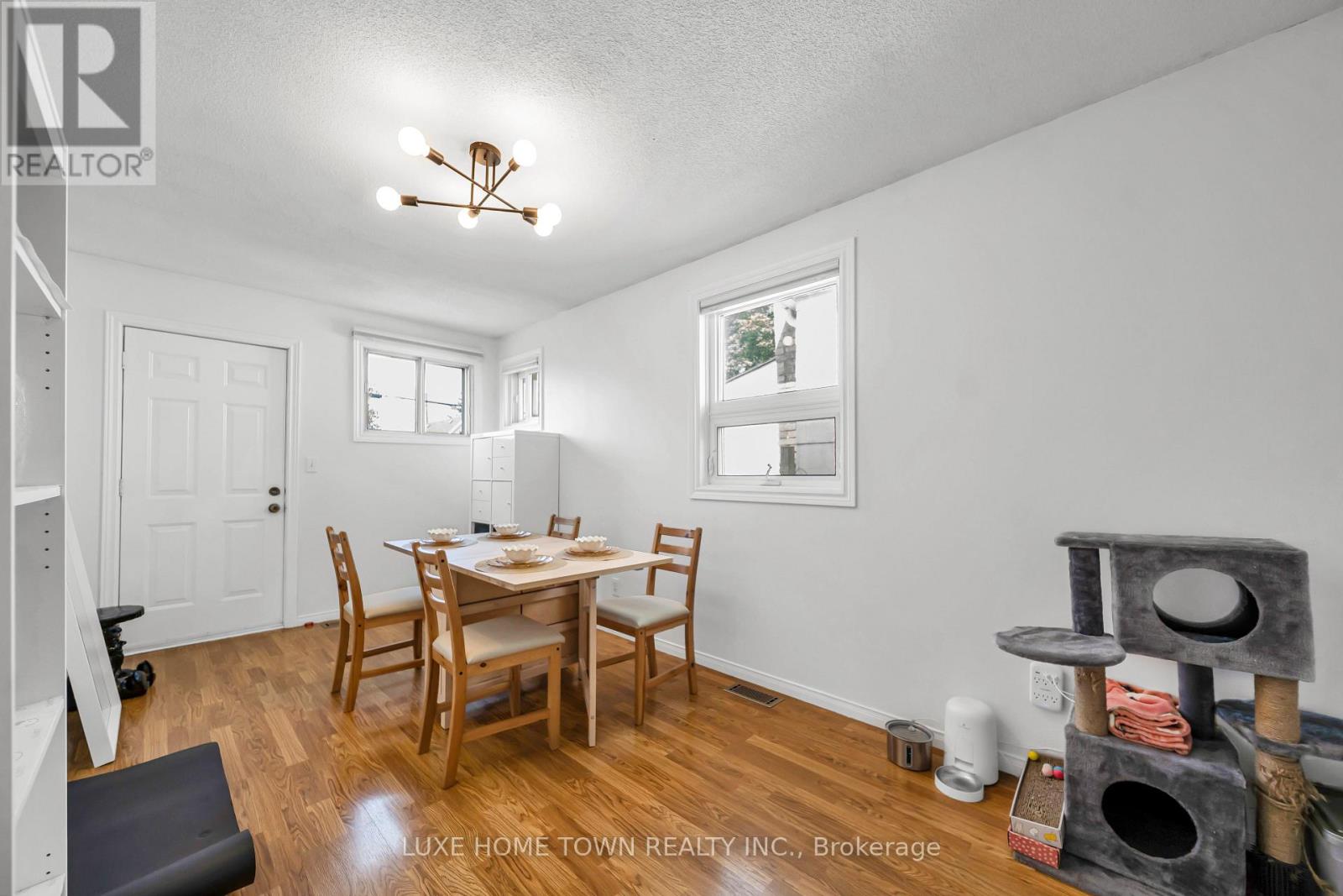 97 HOPE AVENUE - 21