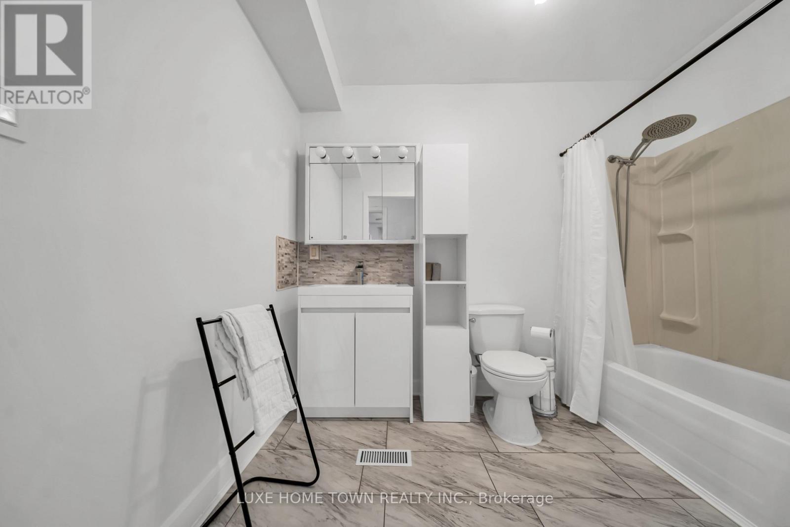 97 HOPE AVENUE - 24