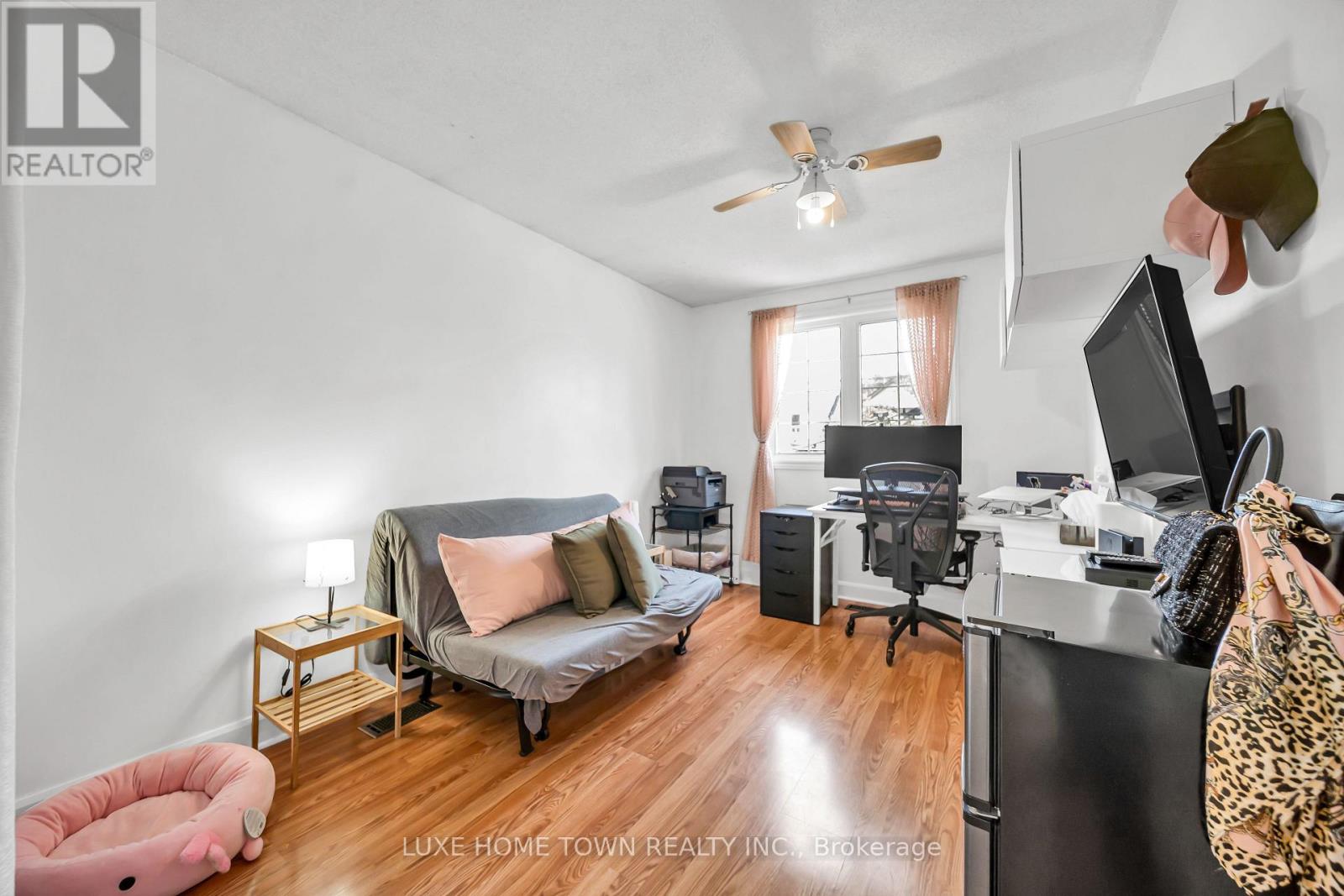 97 HOPE AVENUE - 25