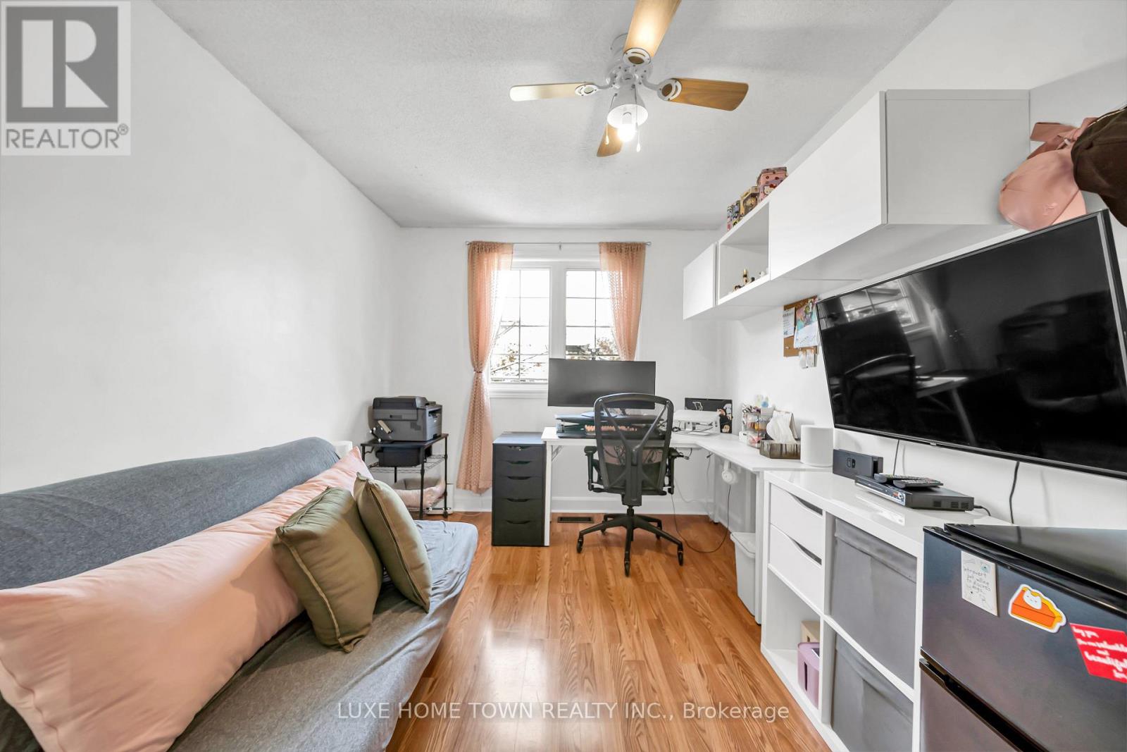 97 HOPE AVENUE - 26