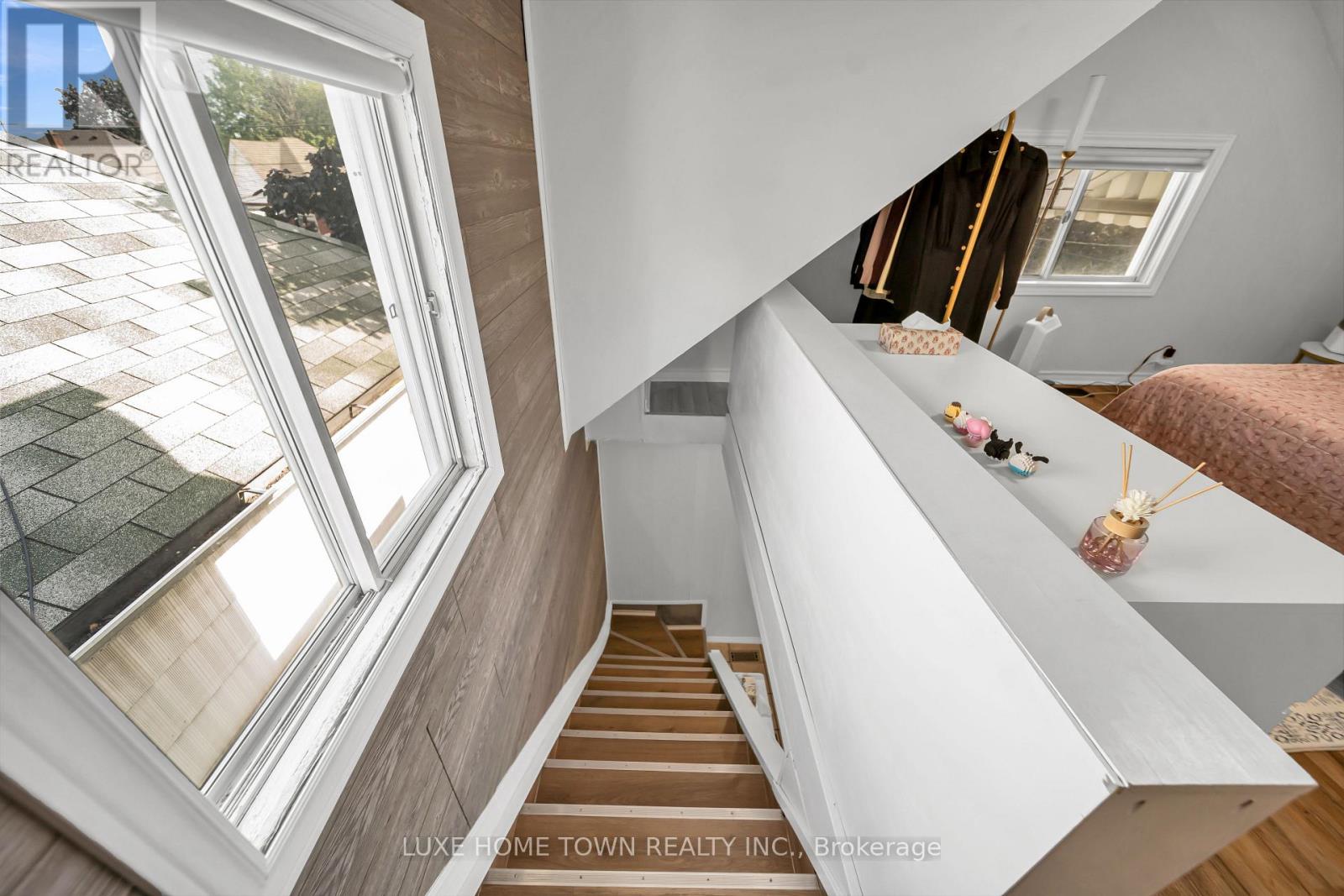 97 HOPE AVENUE - 28