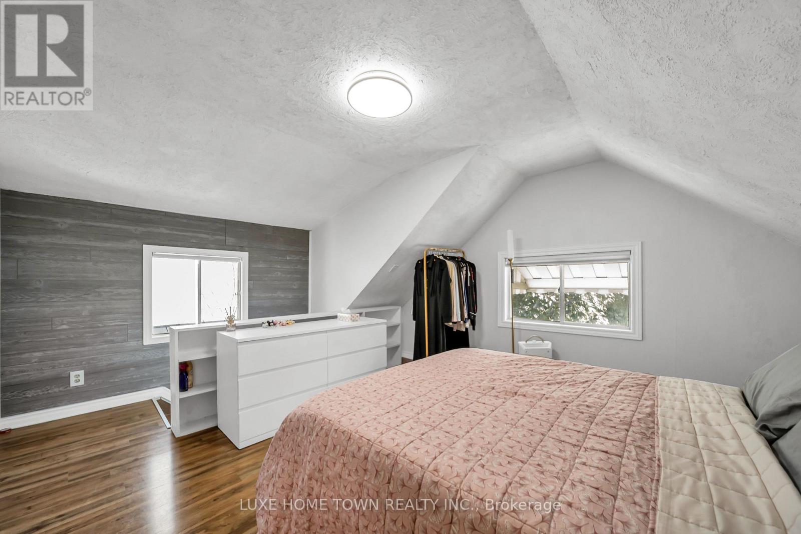 97 HOPE AVENUE - 31