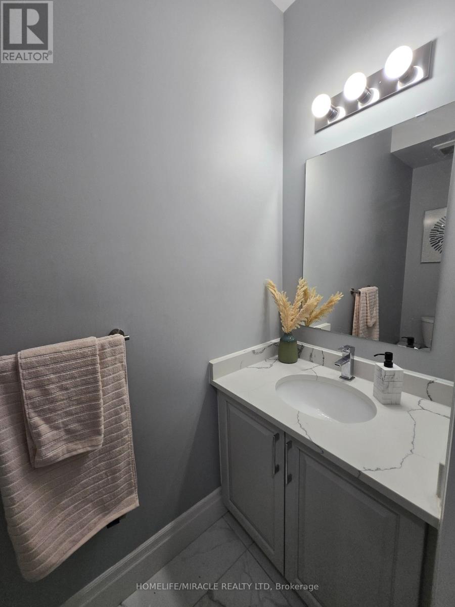 172 FREURE DRIVE - 19