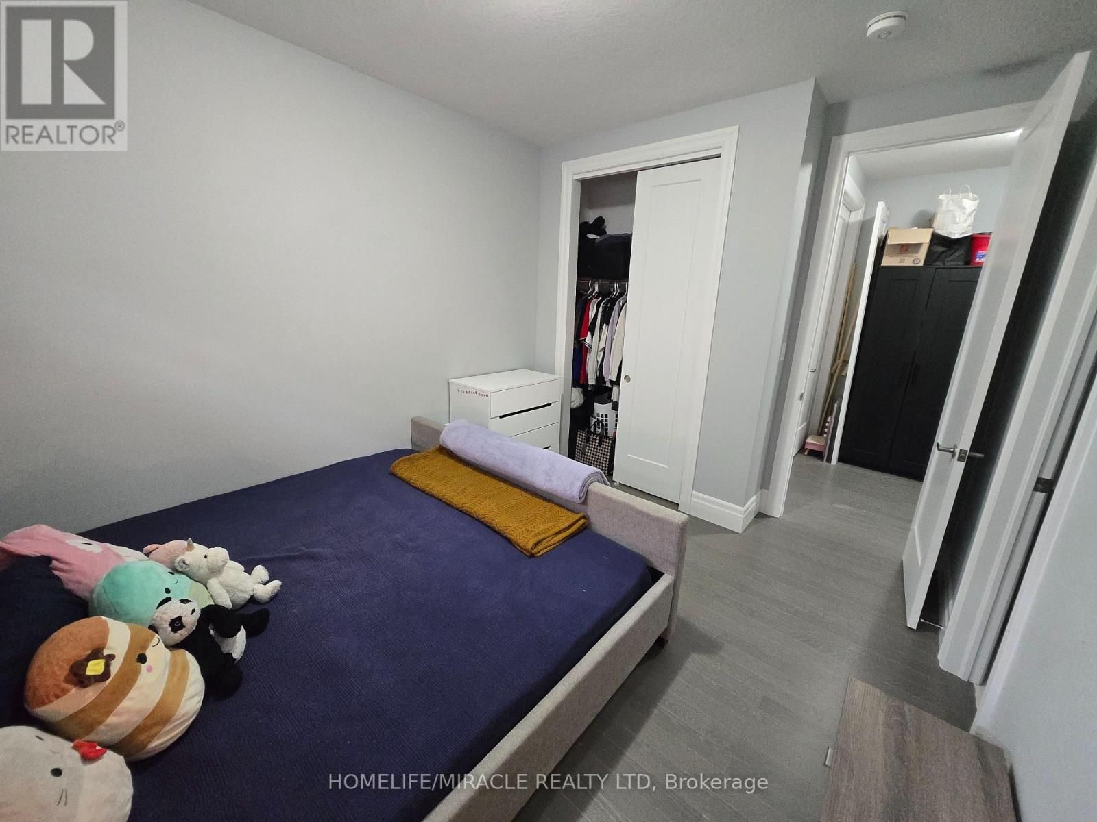 172 FREURE DRIVE - 30