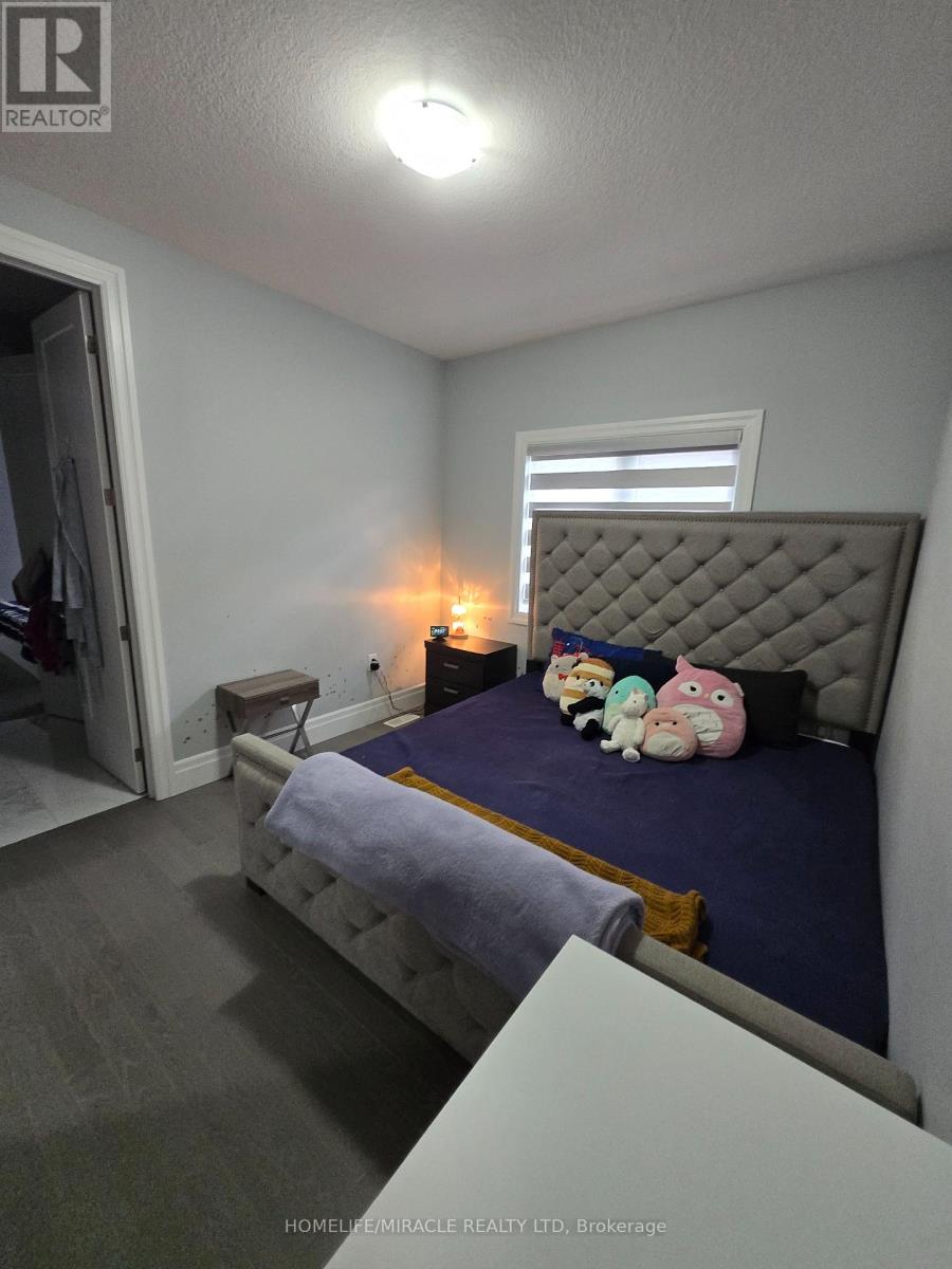 172 FREURE DRIVE - 31