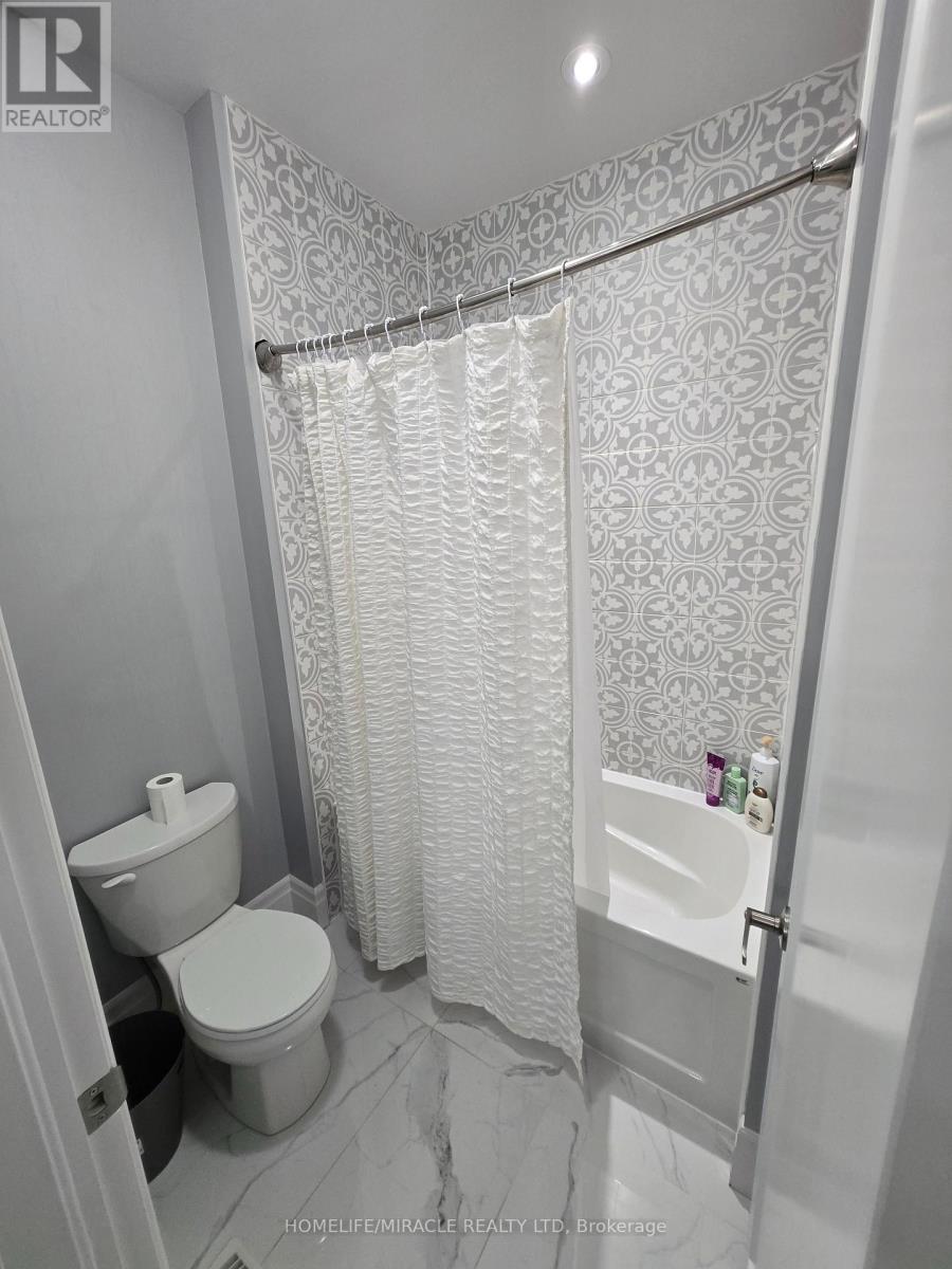172 FREURE DRIVE - 40