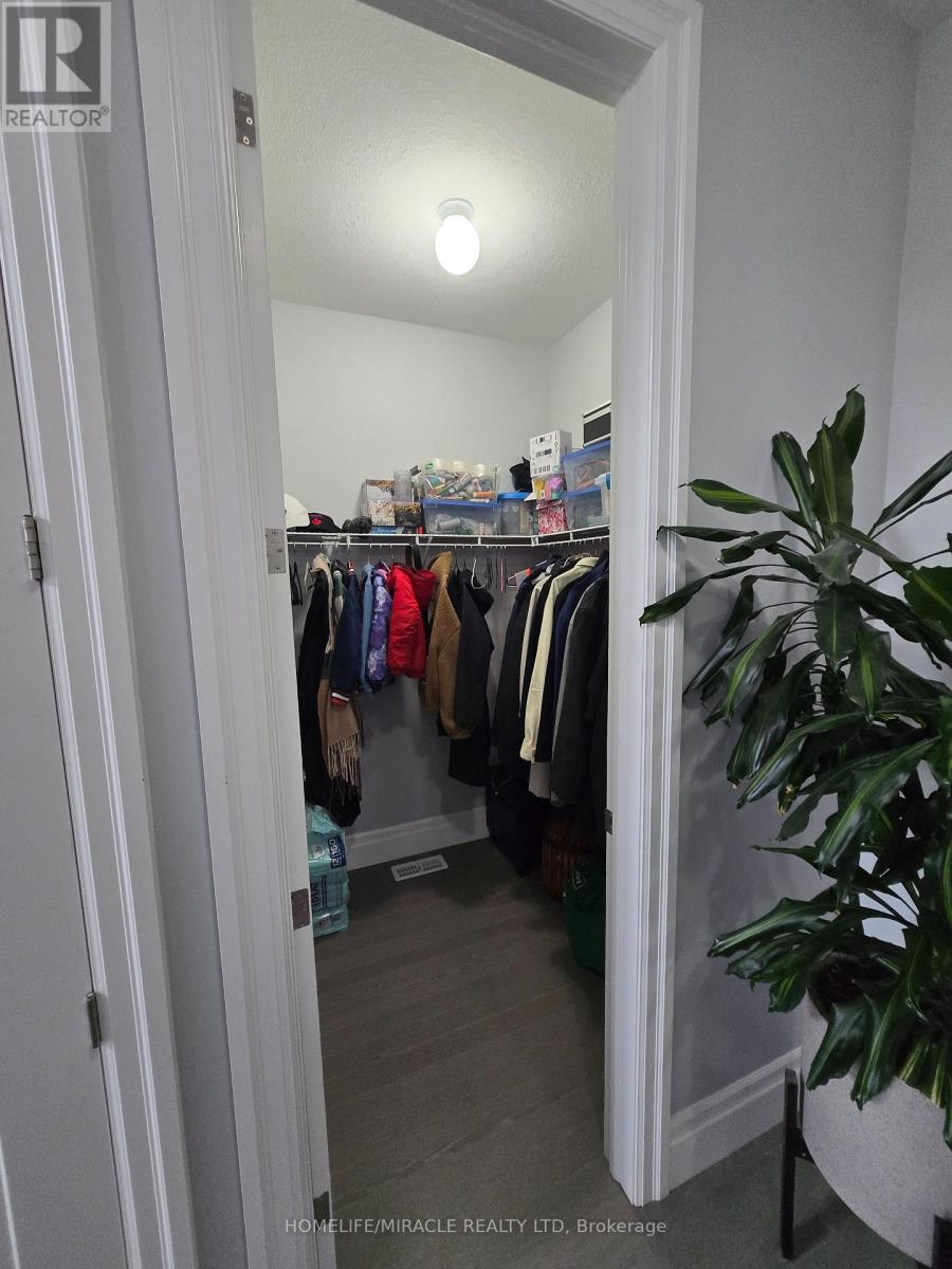 172 FREURE DRIVE - 45