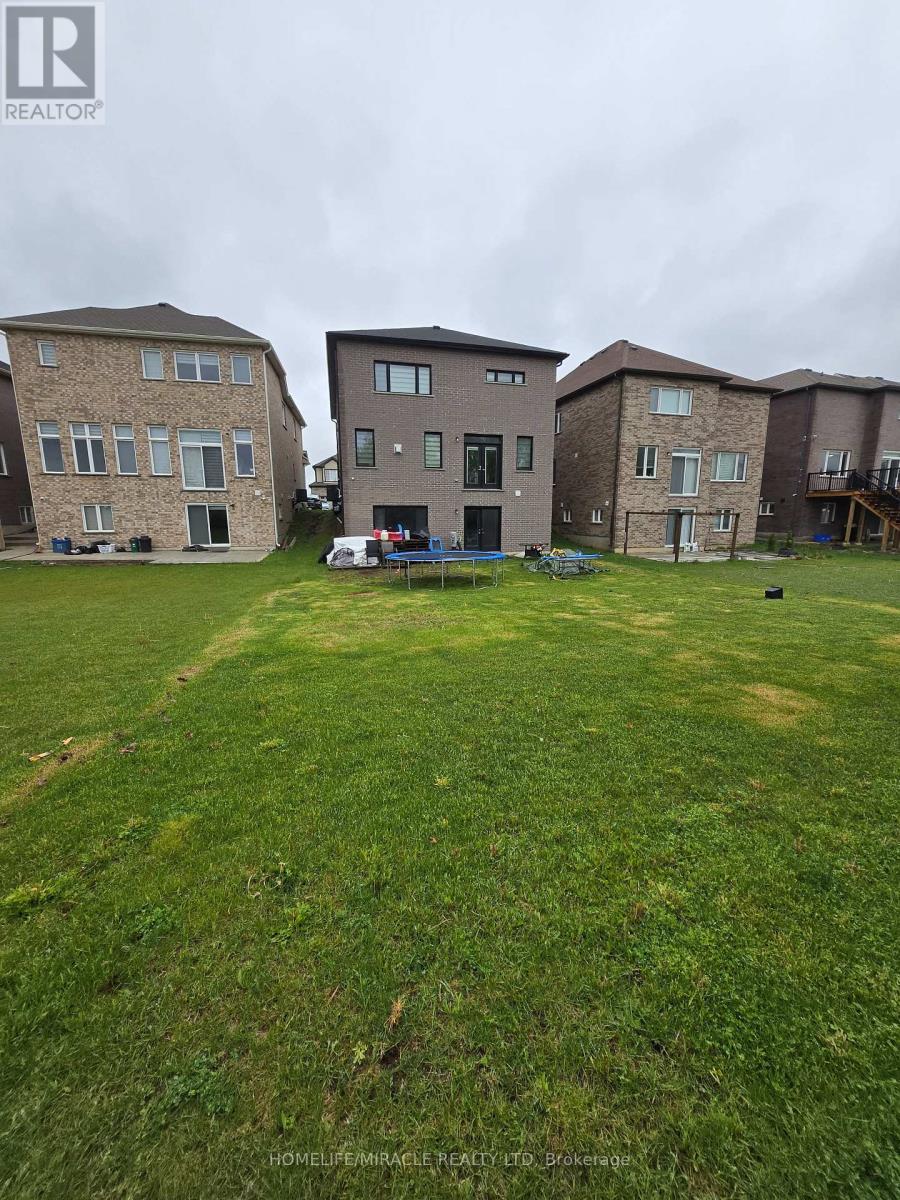 172 FREURE DRIVE - 48