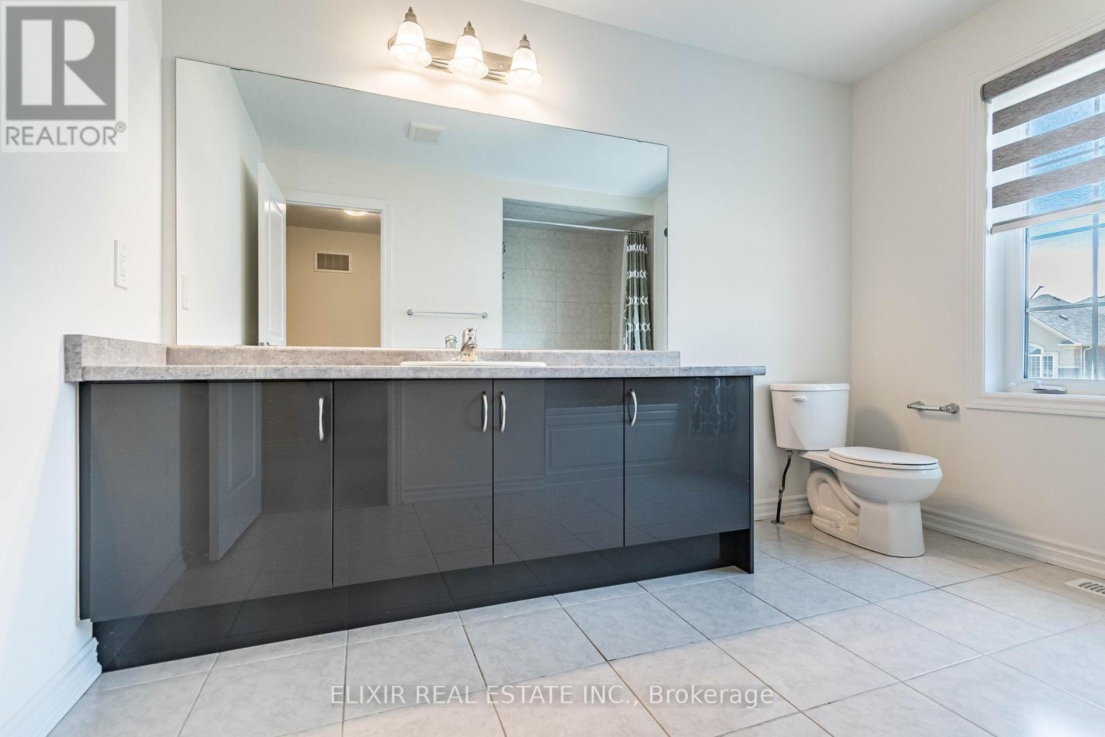 11 BREWIS STREET - 32