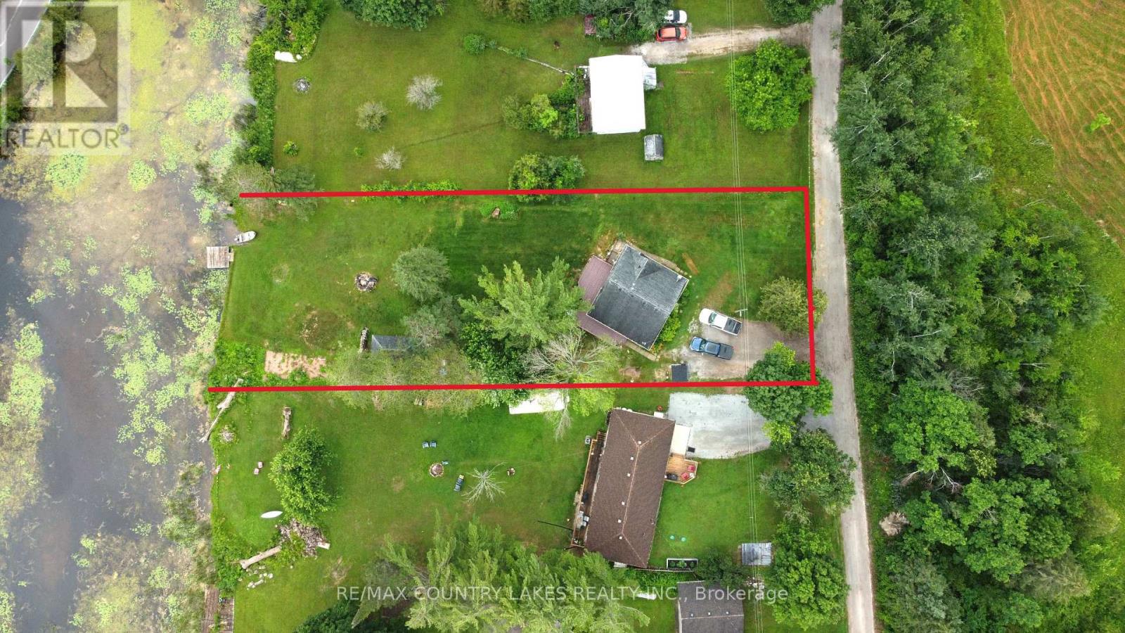 16 HUMMINGBIRD LANE - 27