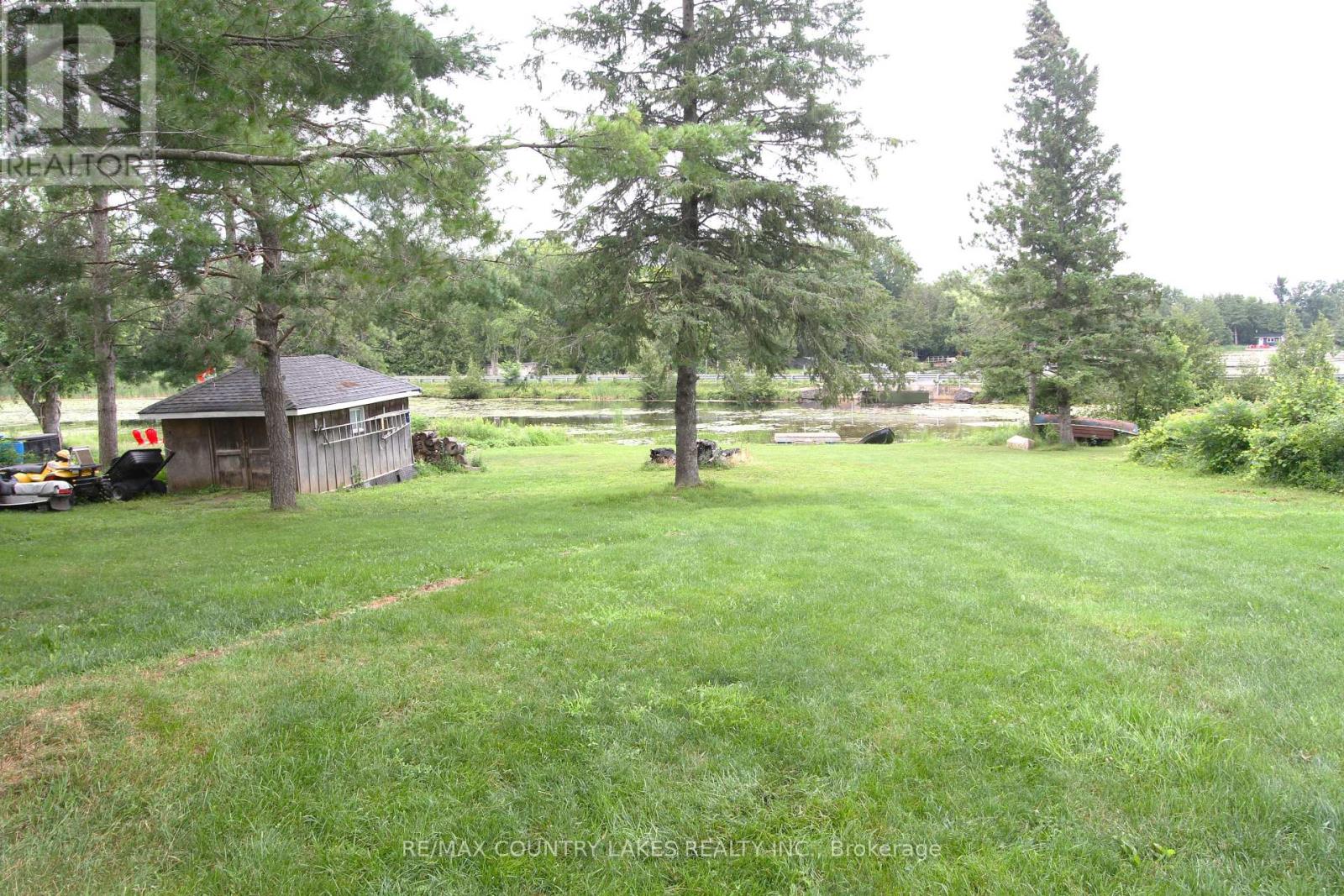 16 HUMMINGBIRD LANE - 33