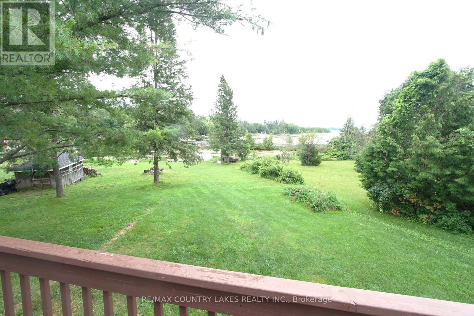 16 HUMMINGBIRD LANE - 34